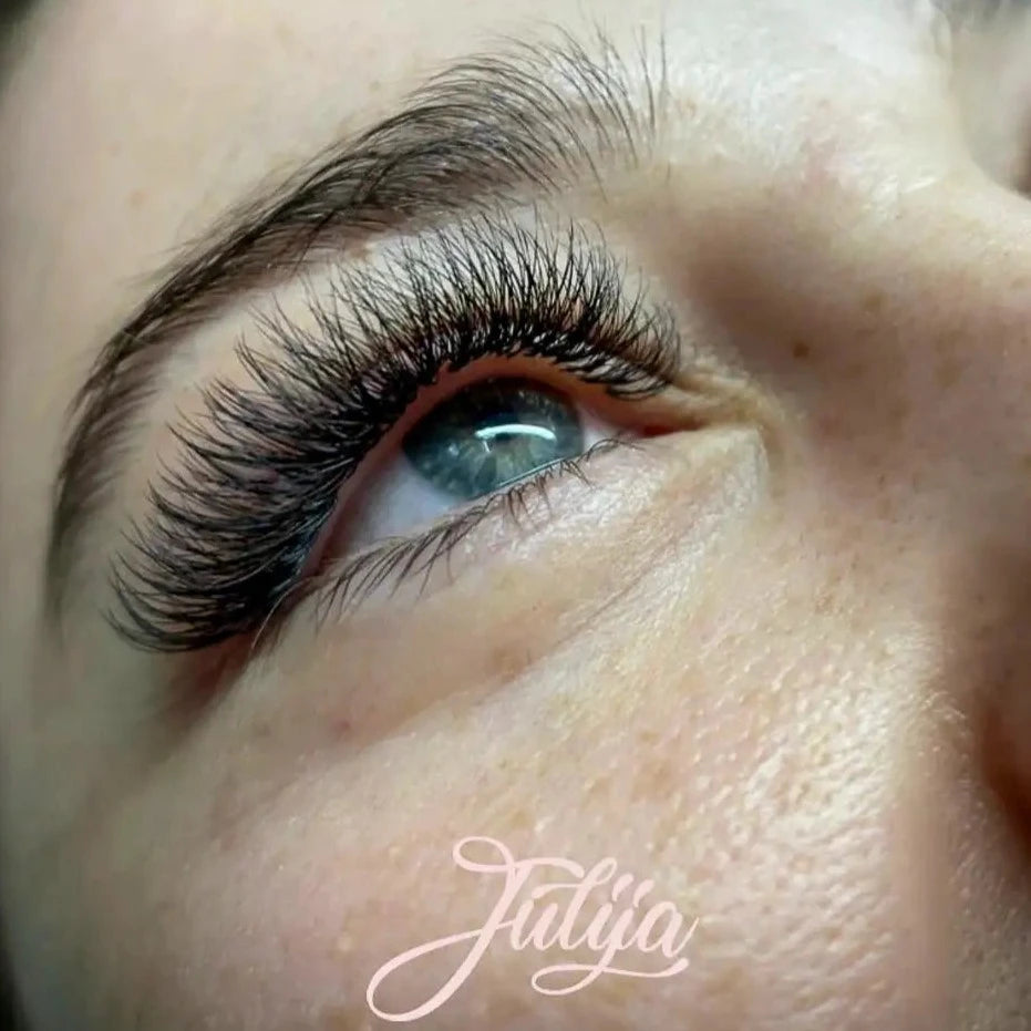 Easy Fan lashes D-Curl | Seidenmatt Faux mink premium Wimpern Wimpern Julija 