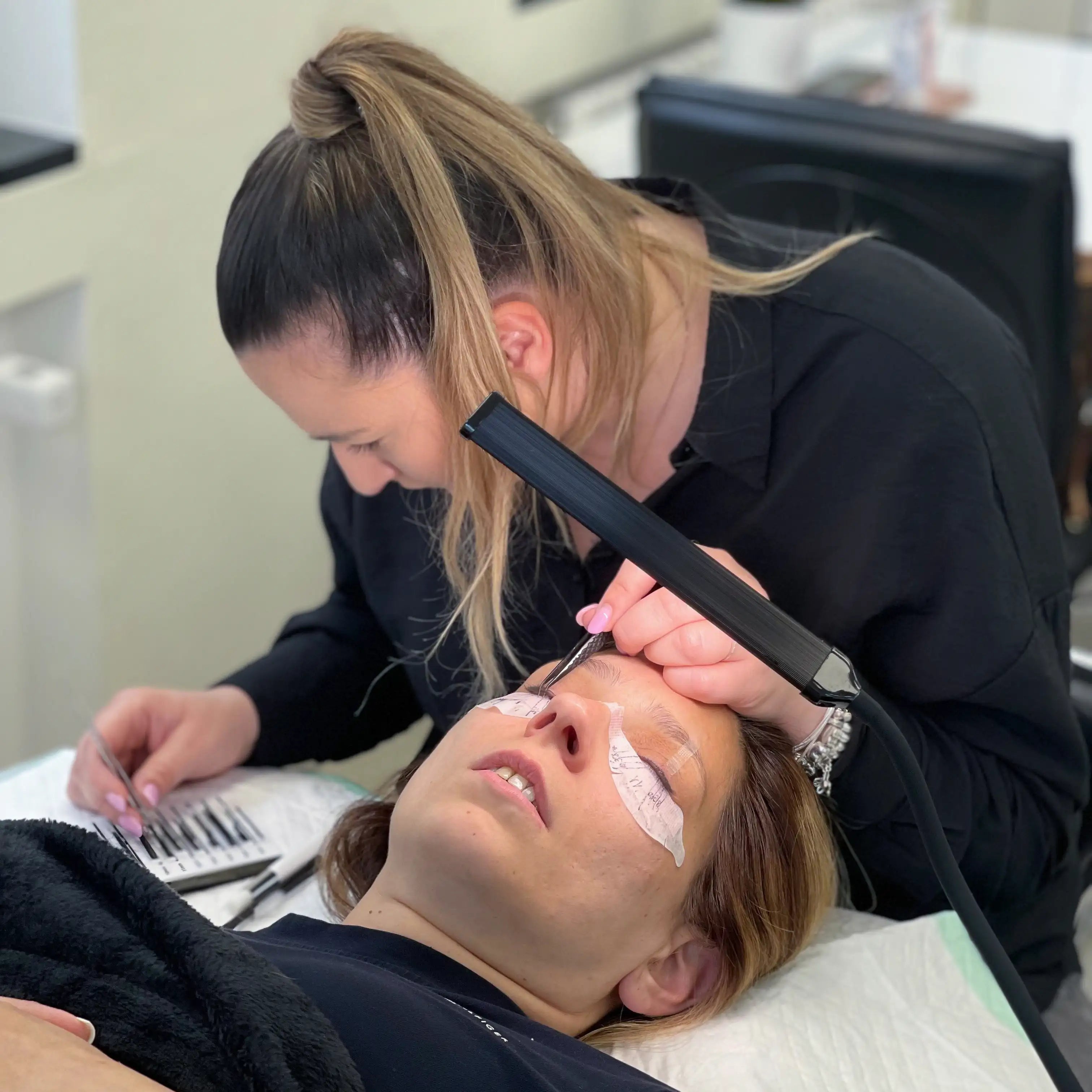 Wimpernschulung 05.07.24 Grundkurs & Aufbaukurs | Stuttgart Schulungen Beauty by Julija 